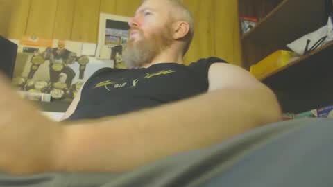 Snapshot of redhead4fun chatting on 01/13/25, 05:12 theredhead4fun online show from 01/13/25, 05:12