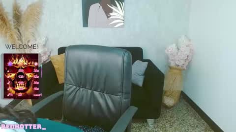 Lili Lopez online show from 03/11/25, 09:26