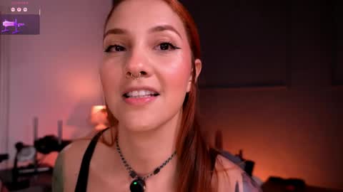 Red Jasmine online show from 05/02/26, 12:04
