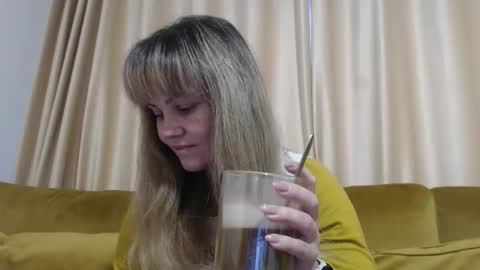 RedJessica online show from 11/17/25, 05:57