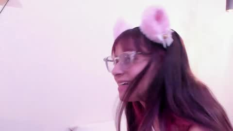 Snapshot of redmeloddy chatting on 01/12/25, 07:21 Meloddy online show from 01/12/25, 07:21