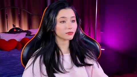 Snapshot of redmidnight_ chatting on 02/15/26, 09:00 Kiara online show from 02/15/26, 09:00