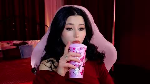 Snapshot of redmidnight_ chatting on 03/03/26, 09:10 Kiara online show from 03/03/26, 09:10