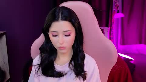 Snapshot of redmidnight_ chatting on 03/12/26, 08:37 Kiara online show from 03/12/26, 08:37