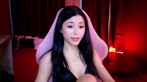 Snapshot of redmidnight_ chatting on 03/19/26, 05:22 Kiara online show from 03/19/26, 05:22