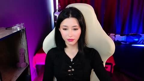 Snapshot of redmidnight_ chatting on 04/08/26, 06:13 Kiara online show from 04/08/26, 06:13