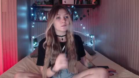 Snapshot of redmoonhead chatting on 02/11/26, 11:26 Ana online show from 02/11/26, 11:26