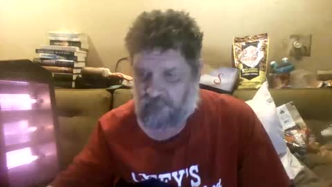 Snapshot of redmud3 chatting on 12/24/24, 03:05 redmud3 online show from 12/24/24, 03:05