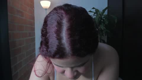 Snapshot of redmusee chatting on 05/25/26, 06:25 redmusee online show from 05/25/26, 06:25