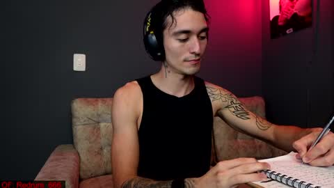 Snapshot of redrum_696 chatting on 12/10/24, 03:09 Red online show from 12/10/24, 03:09