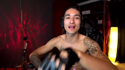 Snapshot of redrum_696 chatting on 12/19/24, 04:56 Red online show from 12/19/24, 04:56