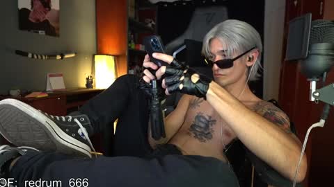 Snapshot of redrum_696 chatting on 02/04/25, 09:52 Red online show from 02/04/25, 09:52