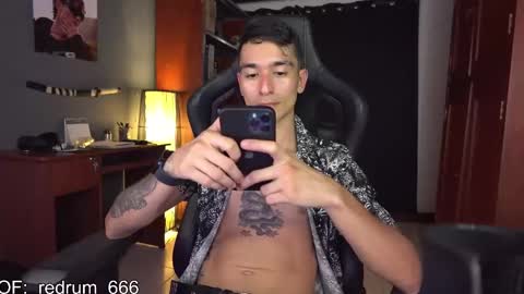 Snapshot of redrum_696 chatting on 02/26/25, 06:00 Red online show from 02/26/25, 06:00