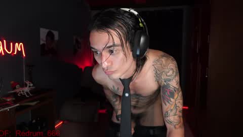 Snapshot of redrum_696 chatting on 04/08/26, 05:40 Red online show from 04/08/26, 05:40