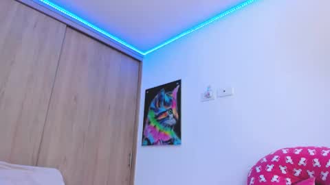 redski77 online show from 03/10/25, 09:21