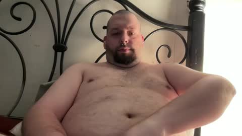 Snapshot of redsman1992 chatting on 01/09/25, 08:45 marlboroboy online show from 01/09/25, 08:45