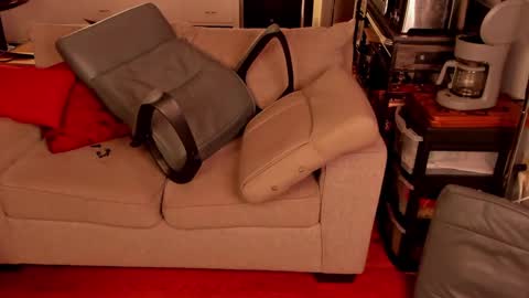 Snapshot of redspider8 chatting on 09/09/25, 02:44 redspider8 online show from 09/09/25, 02:44