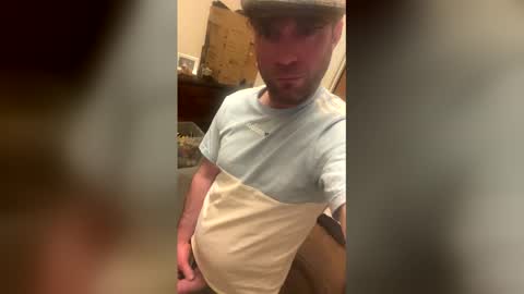 Snapshot of redvers1 chatting on 04/17/26, 11:52 redvers1 online show from 04/17/26, 11:52