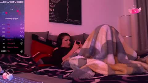 Snapshot of redyari chatting on 01/04/25, 01:21 Red online show from 01/04/25, 01:21