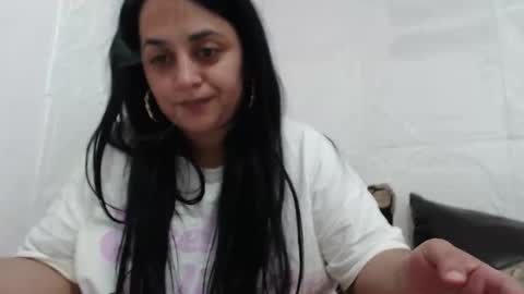 Reea online show from 10/22/25, 07:24