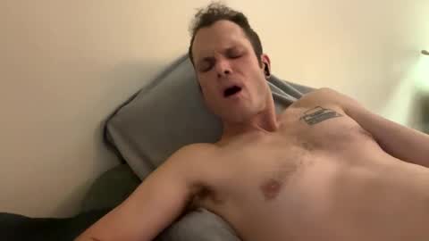 Snapshot of reed_thomas chatting on 12/03/25, 06:32 Reed Thomas online show from 12/03/25, 06:32