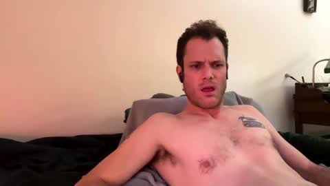 Snapshot of reed_thomas chatting on 12/15/25, 07:01 Reed Thomas online show from 12/15/25, 07:01