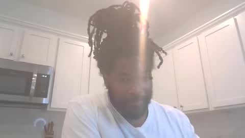 reek0000 online show from 05/19/26, 04:13
