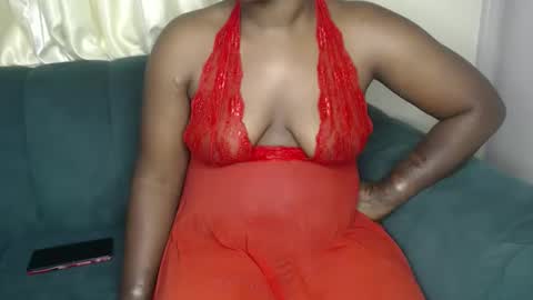 Snapshot of reem_wonder chatting on 09/17/25, 02:24 Reem online show from 09/17/25, 02:24