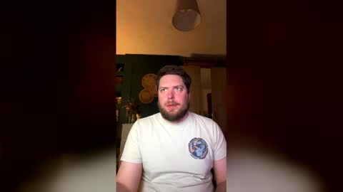Snapshot of reevescrfg chatting on 05/06/26, 08:47 Boredhorny online show from 05/06/26, 08:47