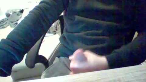 Snapshot of refar12 chatting on 02/21/25, 07:21 refar12 online show from 02/21/25, 07:21