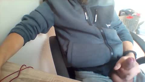 Snapshot of refar12 chatting on 09/27/25, 02:44 refar12 online show from 09/27/25, 02:44