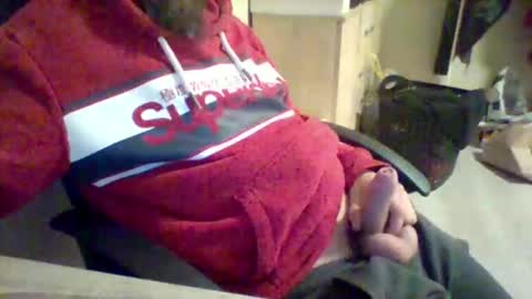 Snapshot of refar12 chatting on 10/19/25, 05:13 refar12 online show from 10/19/25, 05:13