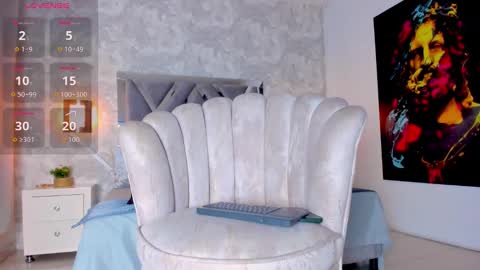 Snapshot of regan_pearson chatting on 11/09/25, 05:50 Regan online show from 11/09/25, 05:50