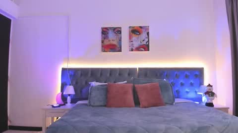 Regina online show from 12/14/25, 12:32