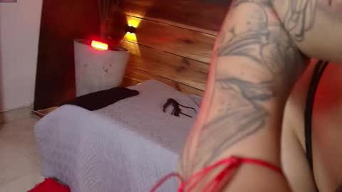   online show from 10/03/25, 03:14