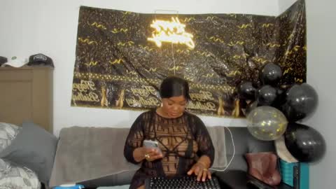reginabanx online show from 04/26/26, 12:08