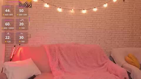 Snapshot of reginahawkinss chatting on 10/24/25, 08:22 ReginaHawkinss online show from 10/24/25, 08:22