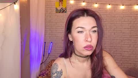 Snapshot of reginahawkinss chatting on 01/08/26, 11:56 ReginaHawkinss online show from 01/08/26, 11:56