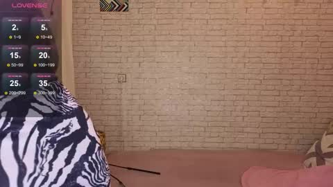 Snapshot of reginahawkinss chatting on 01/13/26, 08:52 ReginaHawkinss online show from 01/13/26, 08:52