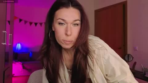 Snapshot of reginahawkinss chatting on 04/23/26, 09:52 ReginaHawkinss online show from 04/23/26, 09:52