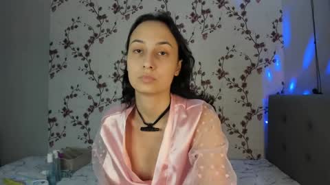Snapshot of reginamoon12 chatting on 01/23/25, 06:03 Alisa online show from 01/23/25, 06:03