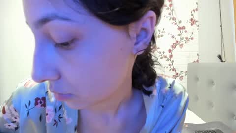 Snapshot of reginamoon12 chatting on 01/29/25, 07:57 Alisa online show from 01/29/25, 07:57