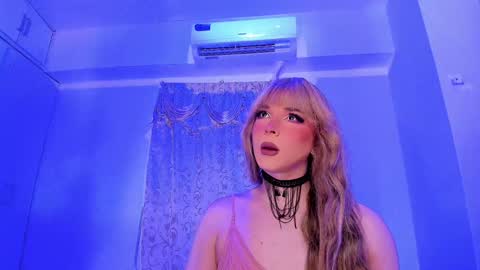 Snapshot of reginarose chatting on 01/31/25, 04:14 reginarose online show from 01/31/25, 04:14