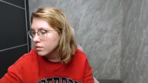 Regina online show from 02/25/25, 02:47