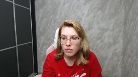 Regina online show from 03/02/25, 04:42