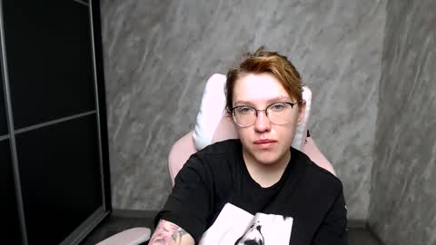 Regina online show from 03/10/25, 02:17