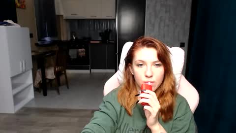 Regina online show from 10/08/25, 04:32