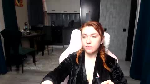 Regina online show from 04/07/26, 02:34