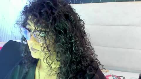 Snapshot of reginavegaa chatting on 05/09/26, 09:25 reginavegaa online show from 05/09/26, 09:25