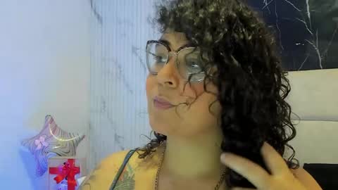 Snapshot of reginavegaa chatting on 05/26/26, 11:39 reginavegaa online show from 05/26/26, 11:39